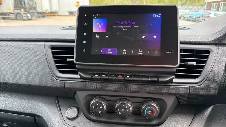 Renault Trafic Swb Diesel SL30 Blue dCi 130 Advance [Safety] Van